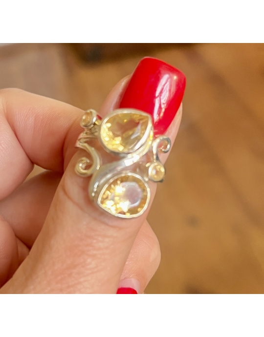 hõbedast sõrmus tsitriiniga