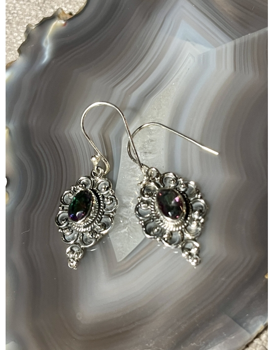 sterlinghõbedast kõrvarõngad müstilise topaasiga