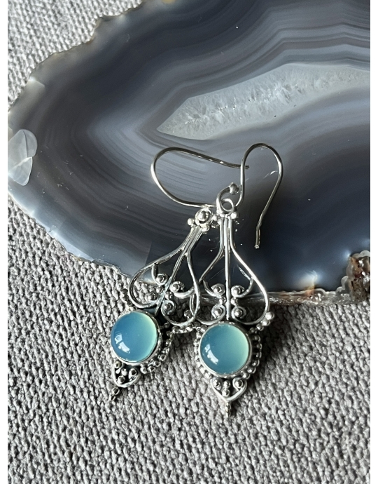 kaltsedonist hõbekõrvarõngad