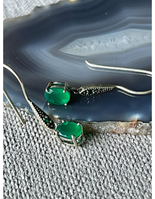 roheline oonüks hõbekõrvarõngad